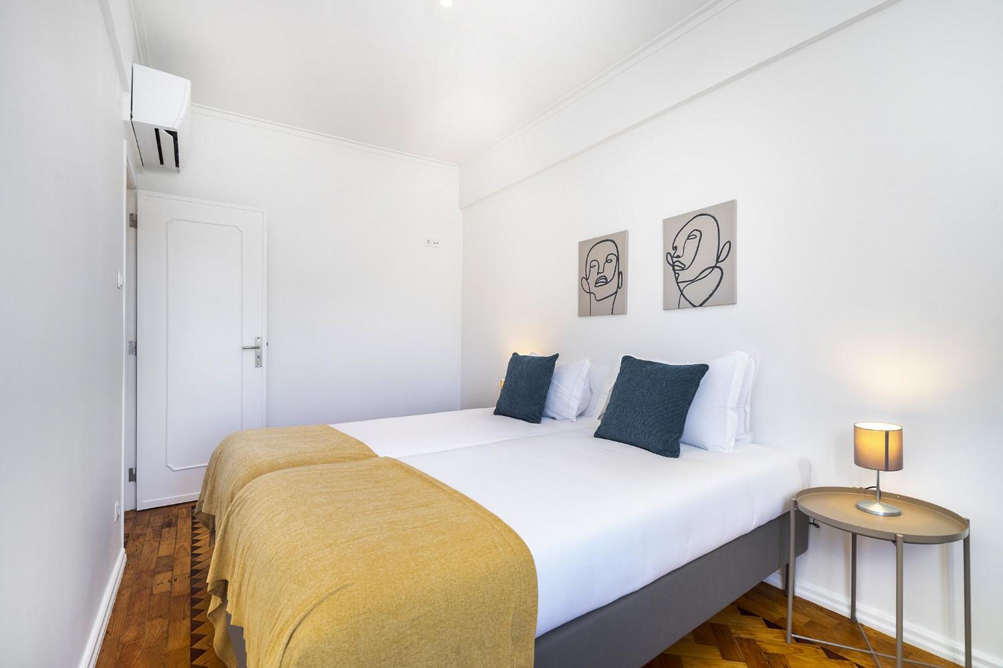 Whome Peaceful Alges Family Home Away From City Noise Екстер'єр фото